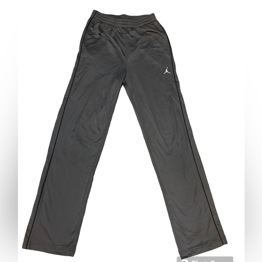 Jordan boys athletic pants. Size 13/15 yrs. XL